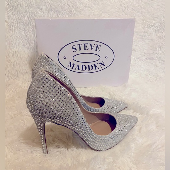 STEVE MADDEN Daisie-R Pumps - Picture 5 of 7